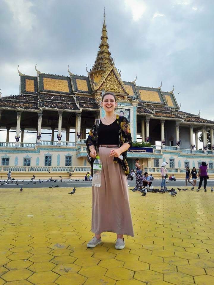 media/images/country-pages/cambodia/phnom-penh-nearby/trips/phnom-penh-living-history-experience-half-day/phnom-penh-sunset-cruise-on-the-mekong-half-day-3/2789644-1-eng-GB/phnom-penh-sunset-cruise-on-the-mekong-half-day-3.jpg