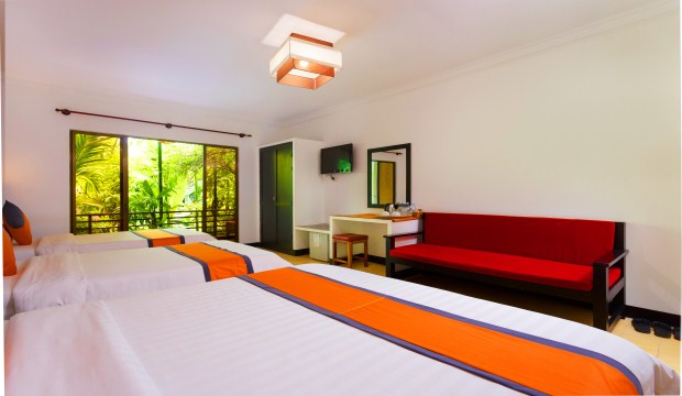 media/images/country-pages/cambodia/siem-reap-nearby/basecamps/family-basecamp-a-la-niche-d-angkor-hotel/family-room-1/3426887-1-eng-GB/family-room-1.jpg