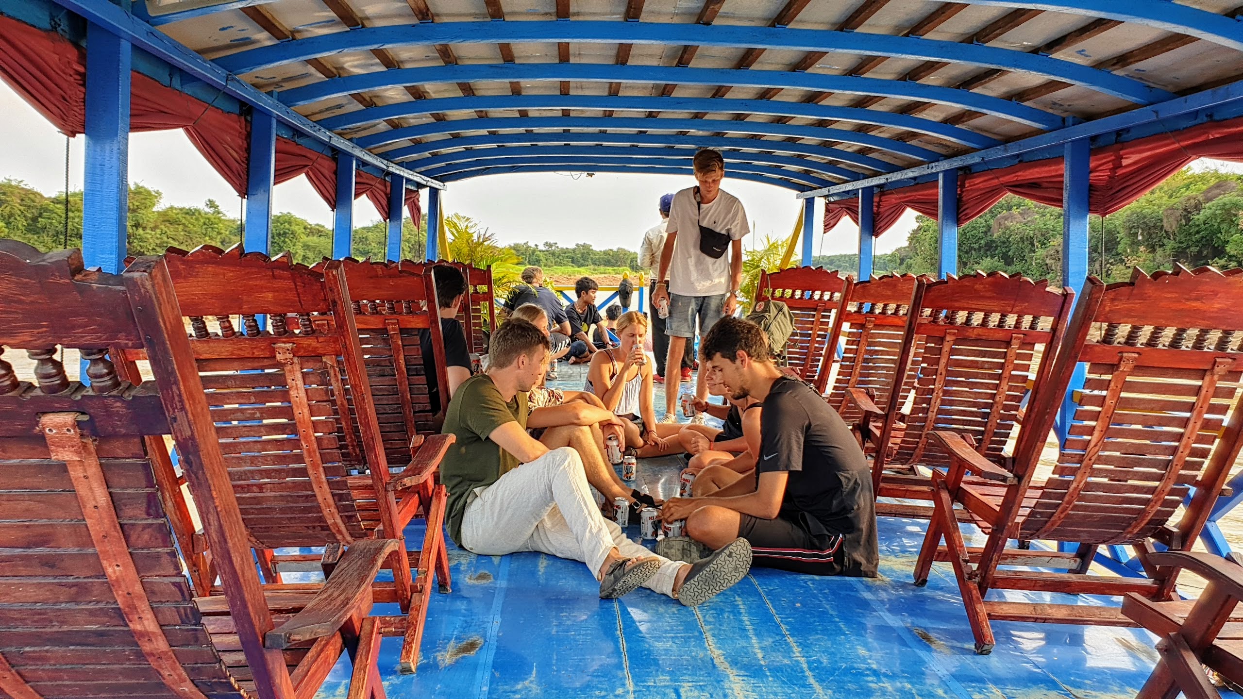 media/images/country-pages/cambodia/siem-reap-nearby/trips/angkor-wat-temples-tonle-sap-sunset-boat-cruise-full-day/angkor-wat-temples-tonle-sap-sunset-boat-cruise-full-day-3/2789704-1-eng-GB/angkor-wat-temples-tonle-sap-sunset-boat-cruise-full-day-3.jpg