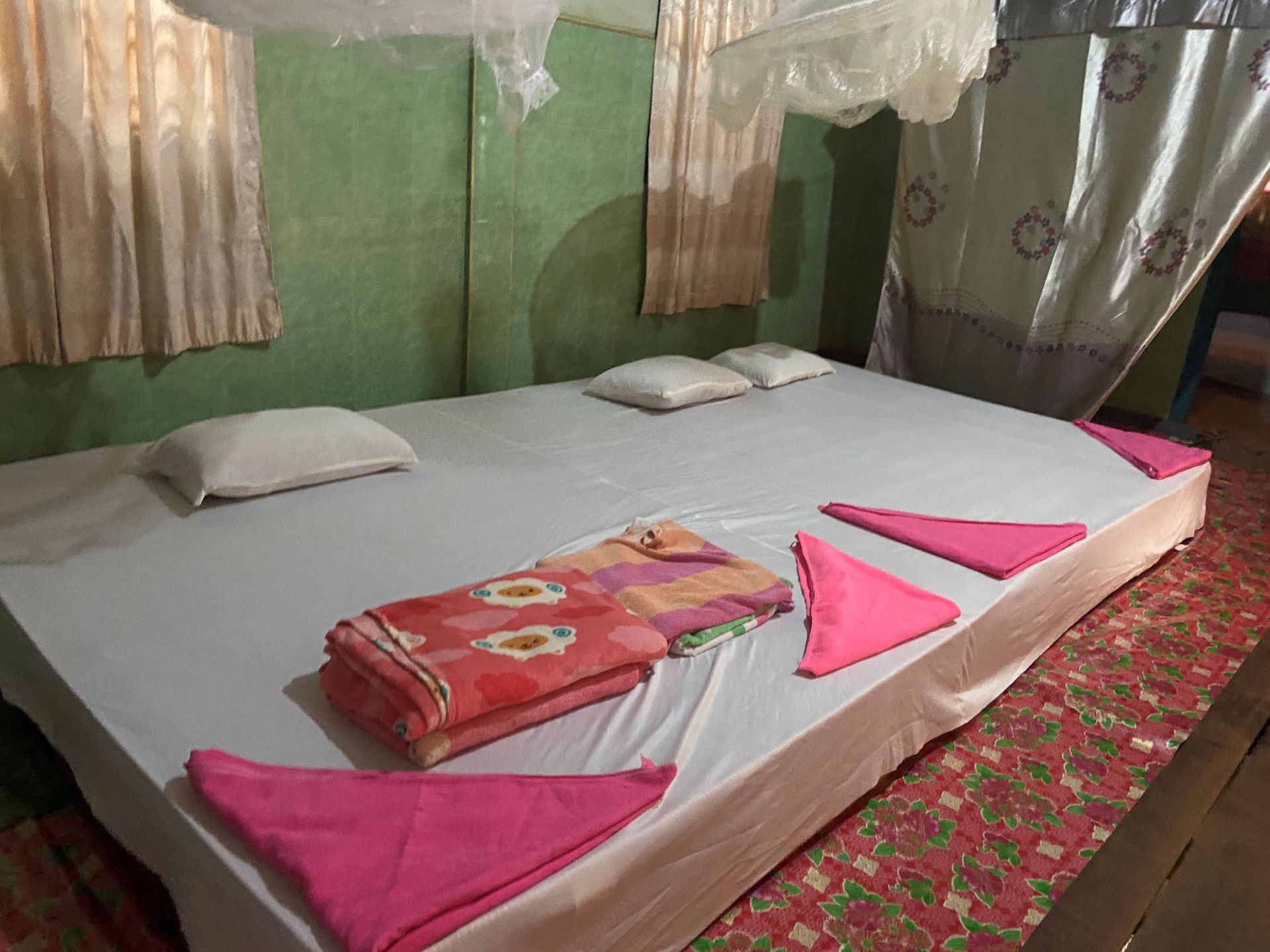 media/images/country-pages/cambodia/siem-reap-nearby/trips/siem-reap-countryside-tuk-tuk-adventure/kampong-khleang-home-stay-2_resize/3698710-1-eng-GB/kampong-khleang-home-stay-2_resize.jpg