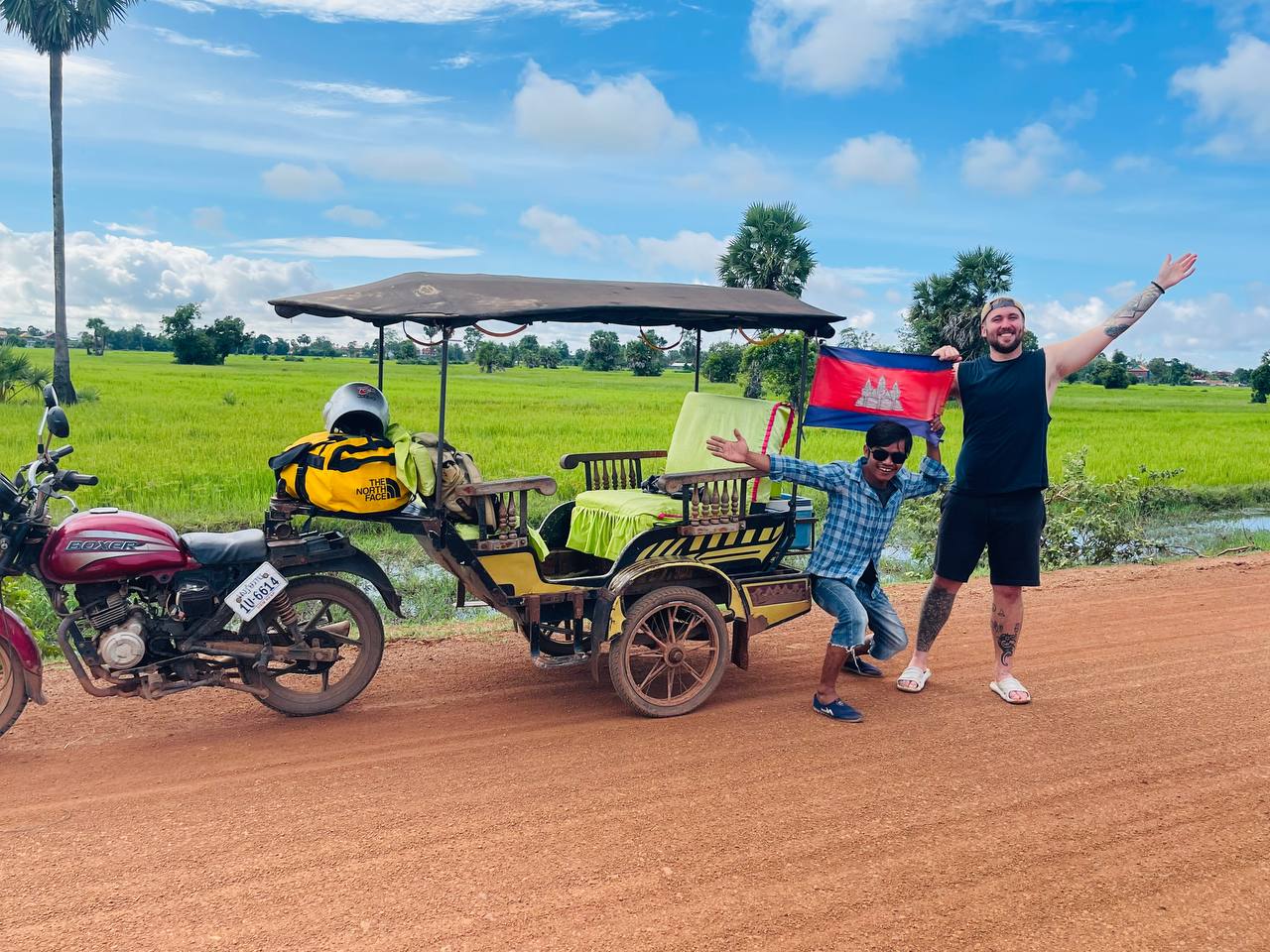 media/images/country-pages/cambodia/siem-reap-nearby/trips/siem-reap-countryside-tuk-tuk-adventure/tuk-tuk-vibes-2/3698639-1-eng-GB/tuk-tuk-vibes-2.jpg