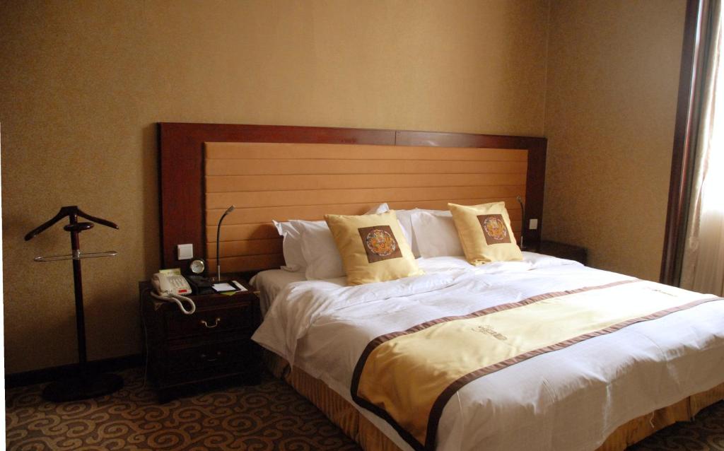 media/images/country-pages/china/beijing-and-nearby/basecamps/comfort-basecamp-at-jianguo-hotel-qianmen-beijing/comfort-basecamp-at-jianguo-hotel-qianmen-beijing-5/4166861-1-eng-GB/comfort-basecamp-at-jianguo-hotel-qianmen-beijing-5.jpg