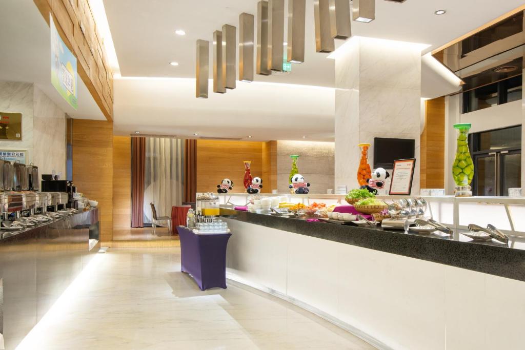 media/images/country-pages/china/sichuan-and-chongqing/basecamps/comfort-basecamp-at-holiday-inn-express-gulou-chengdu/comfort-basecamp-at-holiday-inn-express-gulou-chengdu-1/3407733-1-eng-GB/comfort-basecamp-at-holiday-inn-express-gulou-chengdu-1.jpg