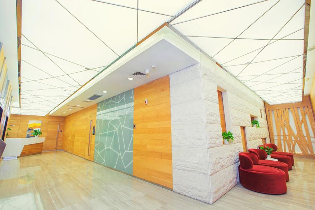 media/images/country-pages/china/sichuan-and-chongqing/basecamps/comfort-basecamp-at-holiday-inn-express-gulou-chengdu/comfort-basecamp-at-holiday-inn-express-gulou-chengdu-3/3407745-1-eng-GB/comfort-basecamp-at-holiday-inn-express-gulou-chengdu-3.jpg