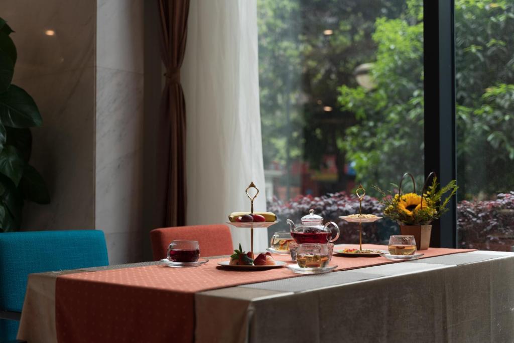 media/images/country-pages/china/sichuan-and-chongqing/basecamps/comfort-basecamp-at-holiday-inn-express-gulou-chengdu/comfort-basecamp-at-holiday-inn-express-gulou-chengdu-4/3407751-1-eng-GB/comfort-basecamp-at-holiday-inn-express-gulou-chengdu-4.jpg