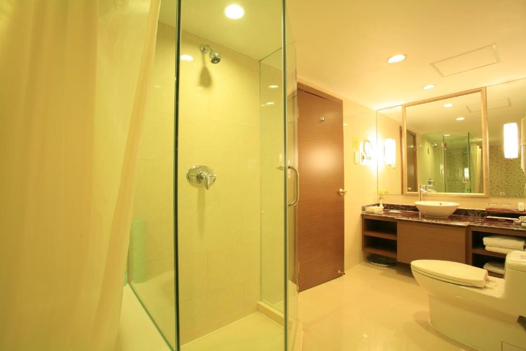 media/images/country-pages/china/yunnan/basecamps/comfort-basecamp-at-kunming-jinjiang-hotel/comfort-basecamp-at-kunming-jinjiang-hotel-2/3408272-1-eng-GB/comfort-basecamp-at-kunming-jinjiang-hotel-2.jpg