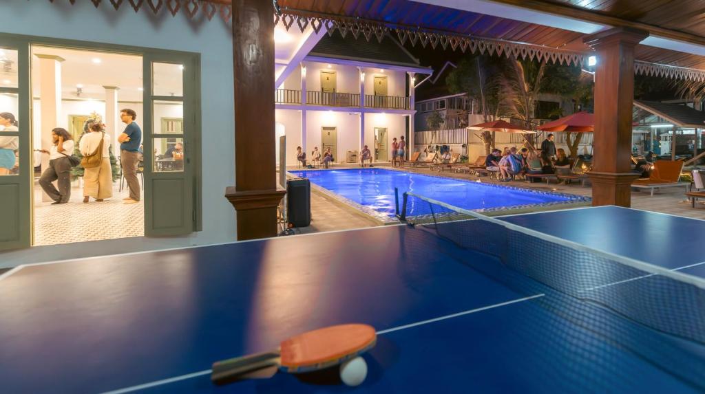 media/images/country-pages/laos/luang-prabang-and-nearby/backpacker-basecamp-at-white-elephant-hostel/white-elephant-hostel-tennis-table/4328723-1-eng-GB/white-elephant-hostel-tennis-table.jpg