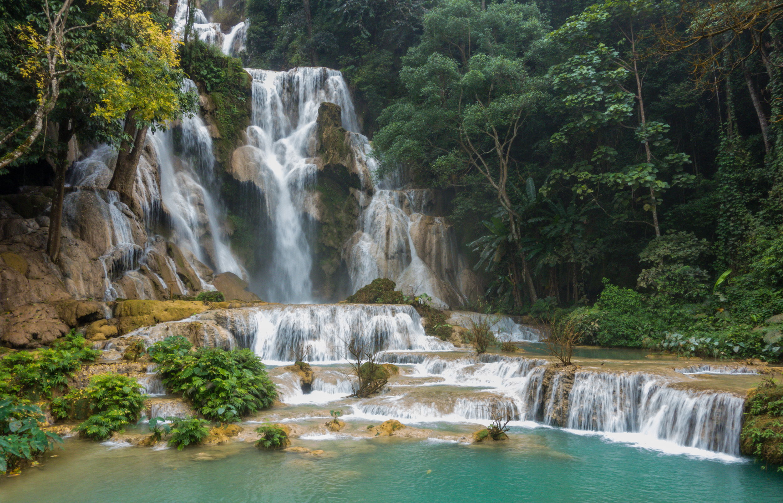 media/images/country-pages/laos/luang-prabang-and-nearby/backpacker-best-of-luang-prabang-4-days/kuang-si-waterfall/3425787-1-eng-GB/kuang-si-waterfall.jpg