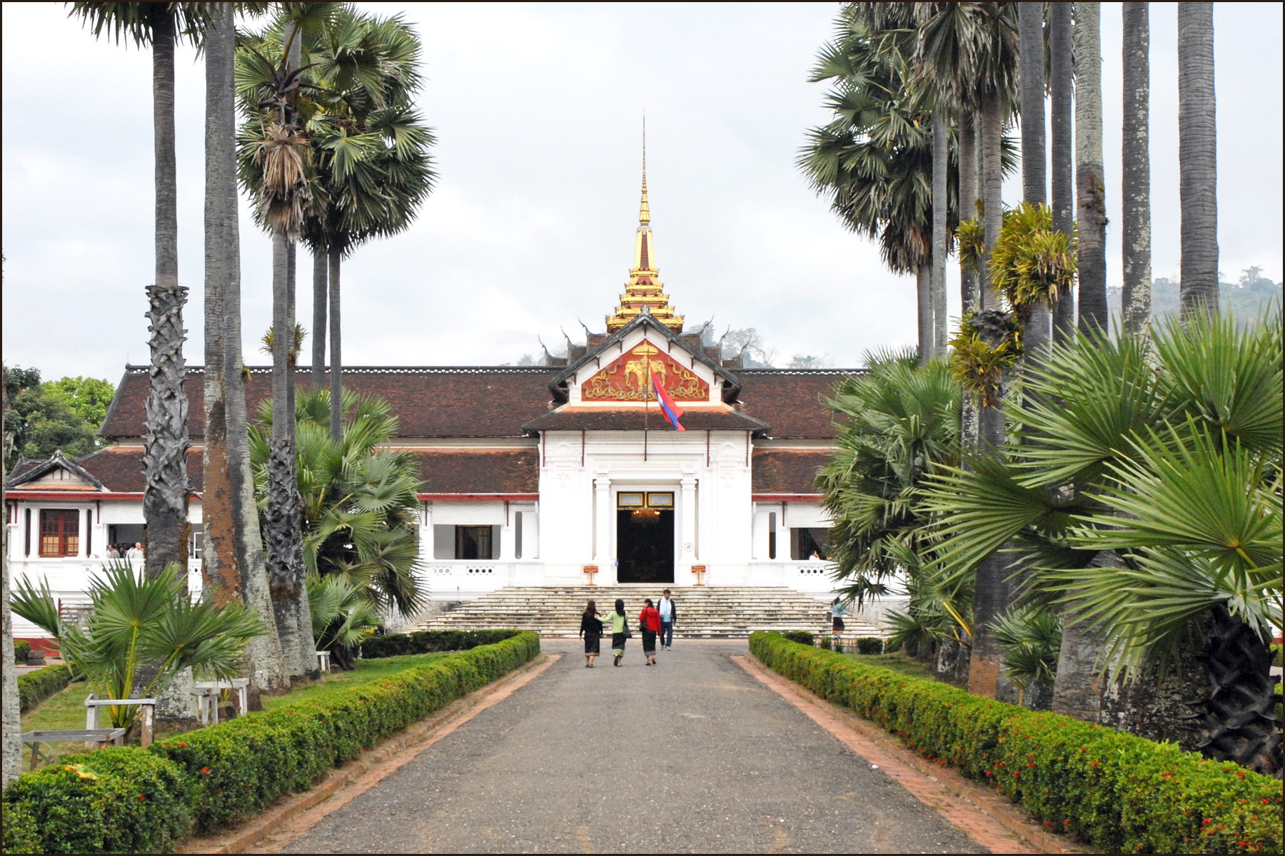 media/images/country-pages/laos/luang-prabang-and-nearby/backpacker-best-of-luang-prabang-4-days/luang-prabang-royal-palace/3425757-1-eng-GB/luang-prabang-royal-palace.jpg