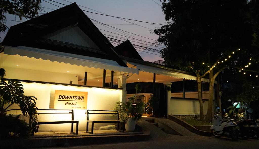 media/images/country-pages/laos/luang-prabang-and-nearby/basecamps/backpacker-basecamp-at-downtown-hostel/441408168/3419101-1-eng-GB/441408168.jpg