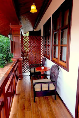 media/images/country-pages/laos/luang-prabang-and-nearby/basecamps/family-basecamp-at-malida-guesthouse/malida-balcony/3427115-1-eng-GB/malida-balcony.jpg
