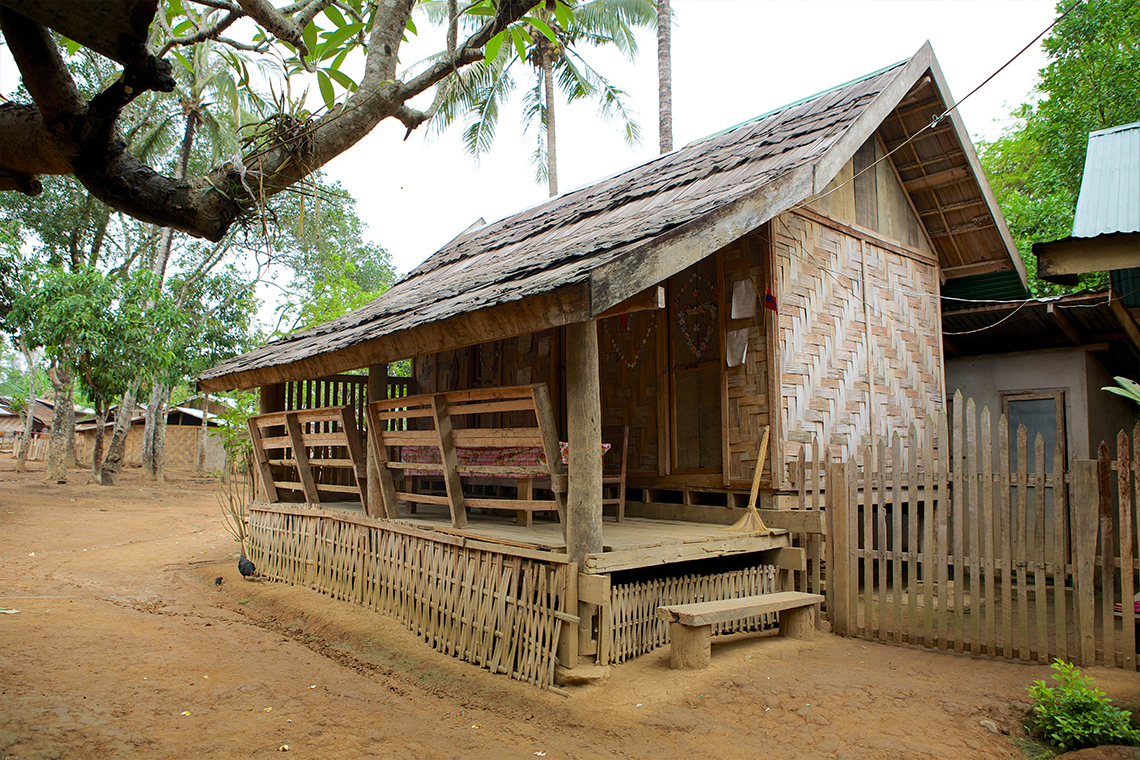 media/images/country-pages/laos/luang-prabang-and-nearby/nong-khiaw-jungle-and-river-trails/nong-khiaw-jungle-and-river-trails-7/3685216-1-eng-GB/nong-khiaw-jungle-and-river-trails-7.jpg