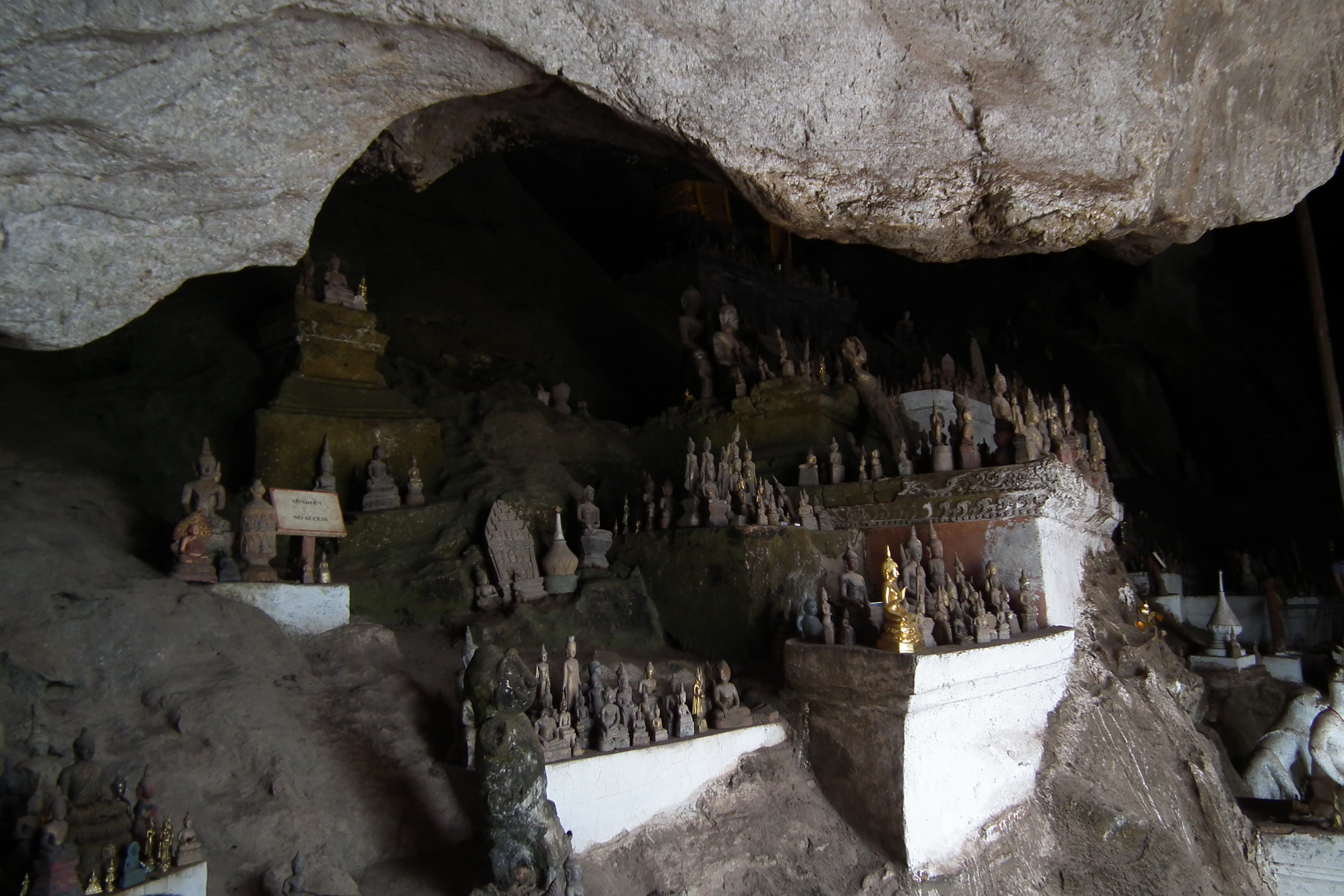 media/images/country-pages/laos/luang-prabang-and-nearby/trips/pak-ou-cave-excursion/buddhas-2/3429823-1-eng-GB/buddhas-2.jpg