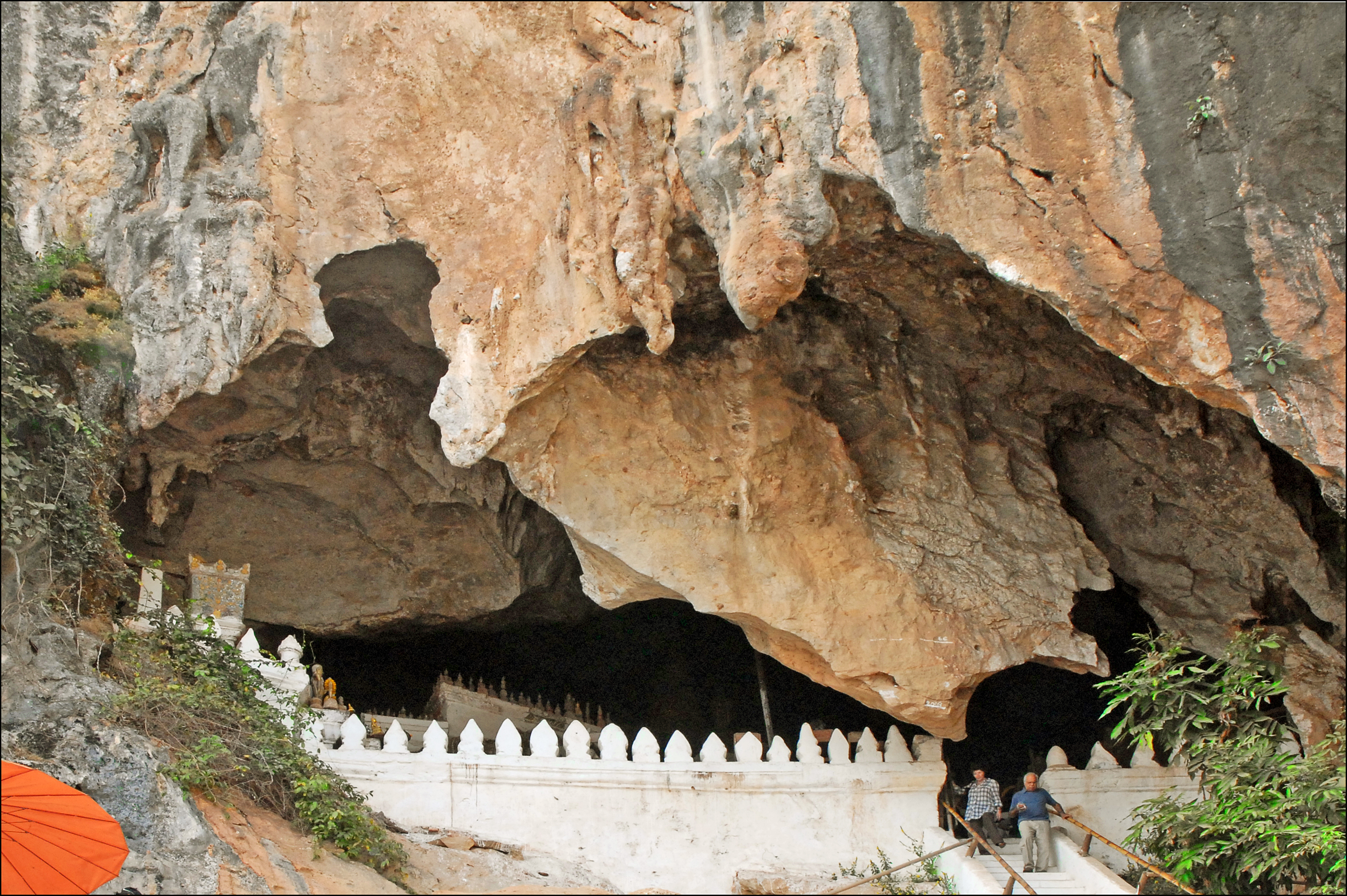 media/images/country-pages/laos/luang-prabang-and-nearby/trips/pak-ou-cave-excursion/cave-entrance/3429811-1-eng-GB/cave-entrance.jpg