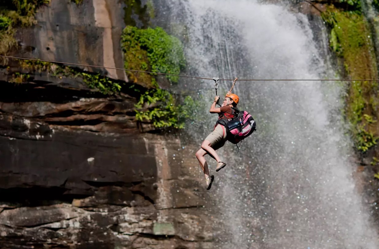 media/images/country-pages/laos/the-far-south/trips/pakse-treetop-explorer/treetop2/2938366-1-eng-GB/treetop2.jpg