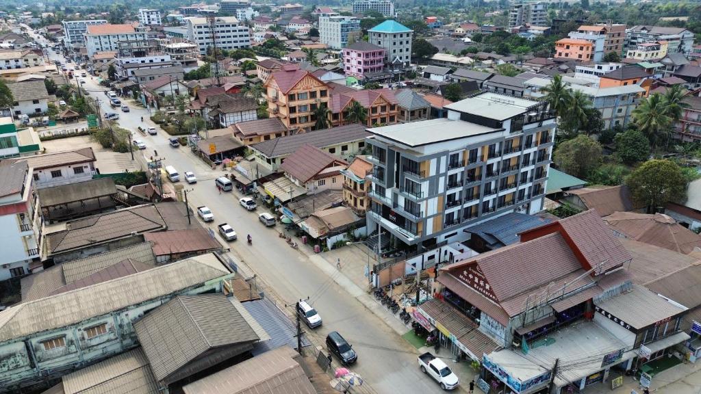 media/images/country-pages/laos/the-northeast/comfort-basecamp-at-m-m-hotel/439884107/3845575-1-eng-GB/439884107.jpg