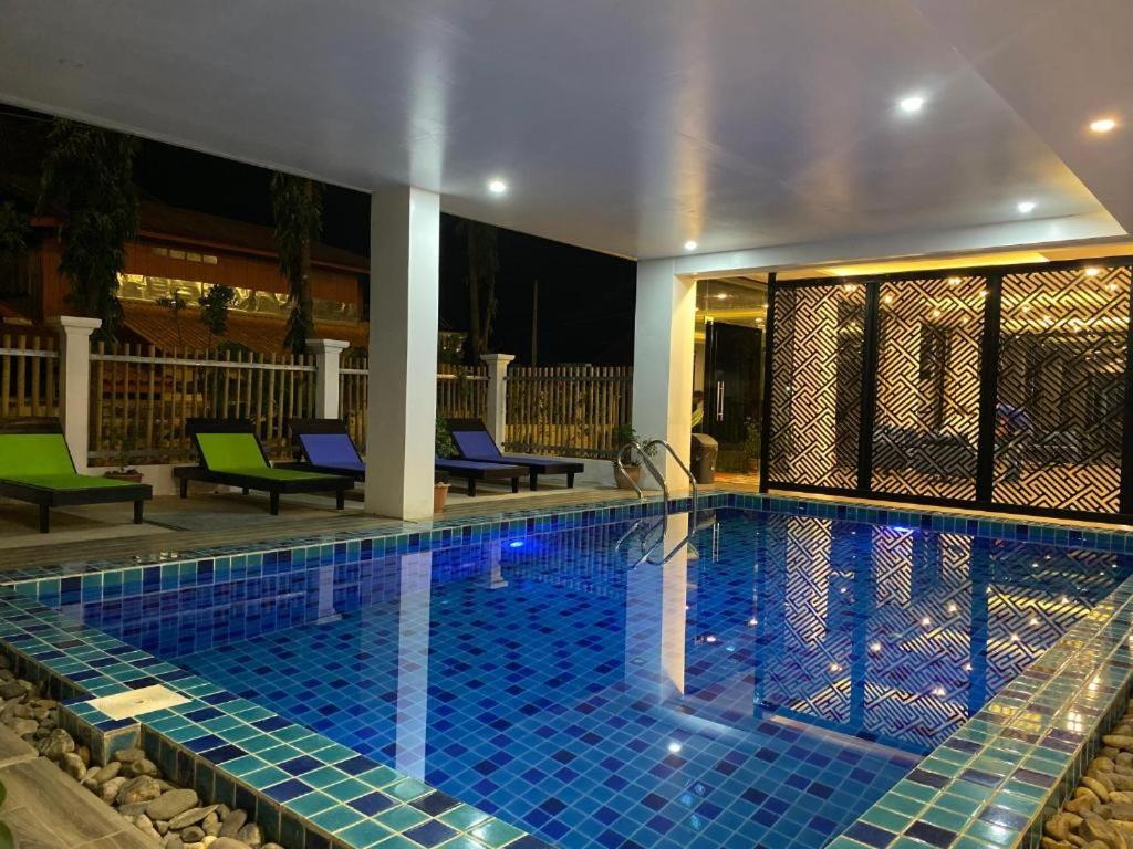 media/images/country-pages/laos/the-northeast/comfort-basecamp-at-top-view-hotel/438550143/3457369-1-eng-GB/438550143.jpg