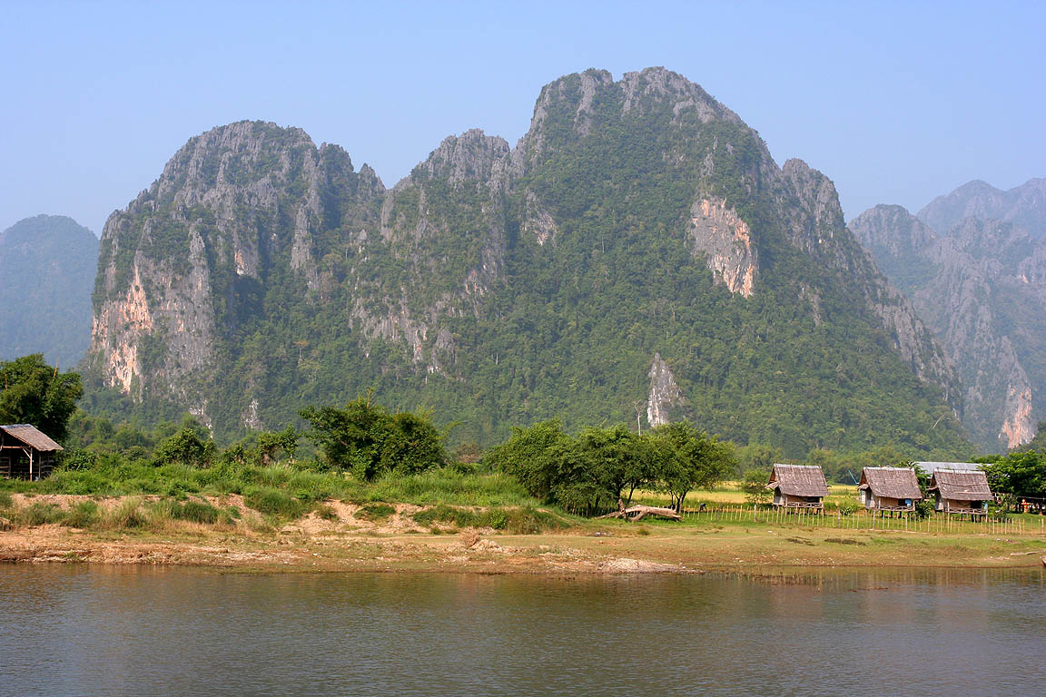 media/images/country-pages/laos/the-northeast/comfort-best-of-vang-vieng/nam-song-river/3644718-1-eng-GB/nam-song-river.jpg