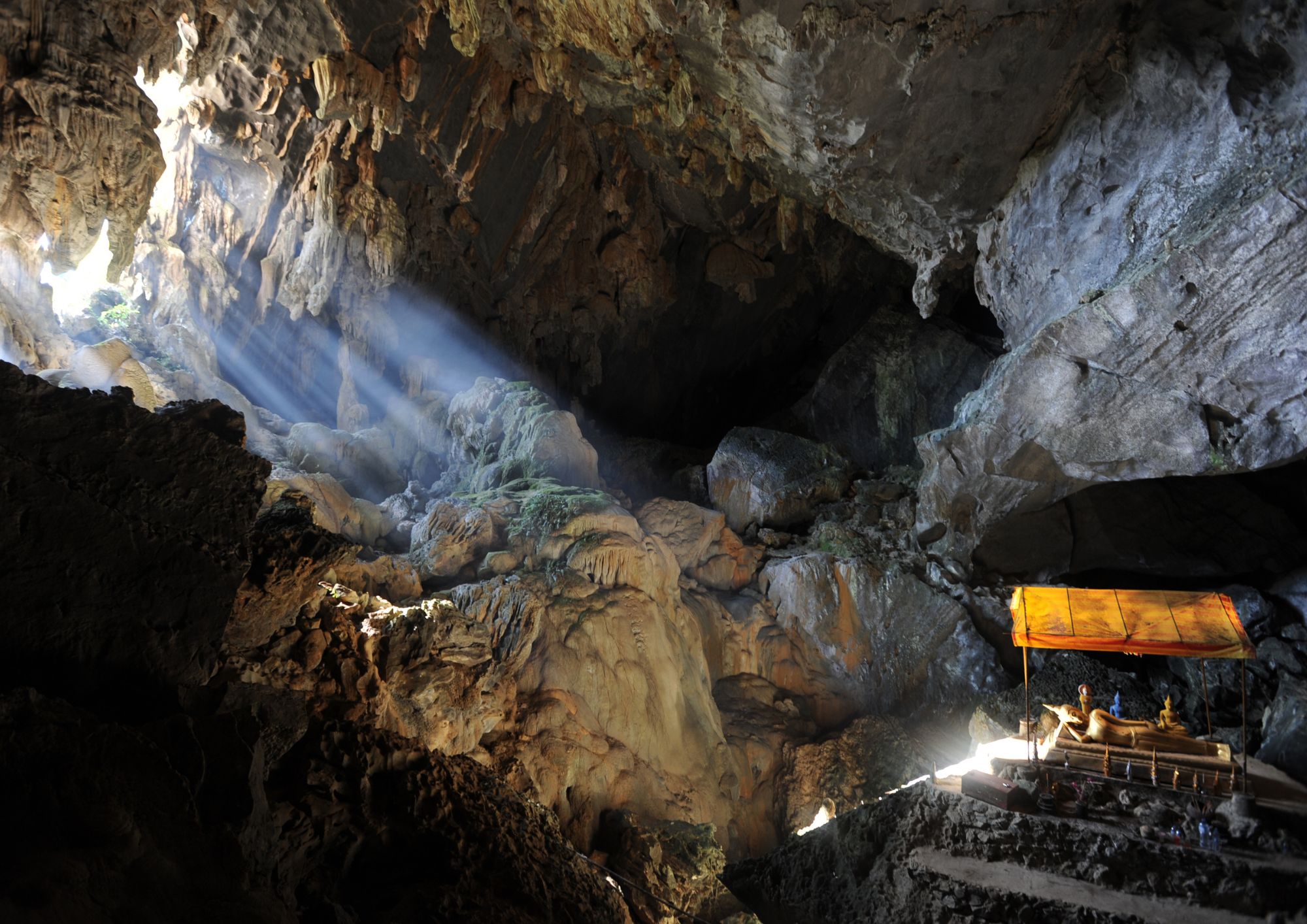 media/images/country-pages/laos/the-northeast/vang-vieng-river-and-caving-experience/vang-vieng-river-and-caving-experience-1/3662244-1-eng-GB/vang-vieng-river-and-caving-experience-1.jpg