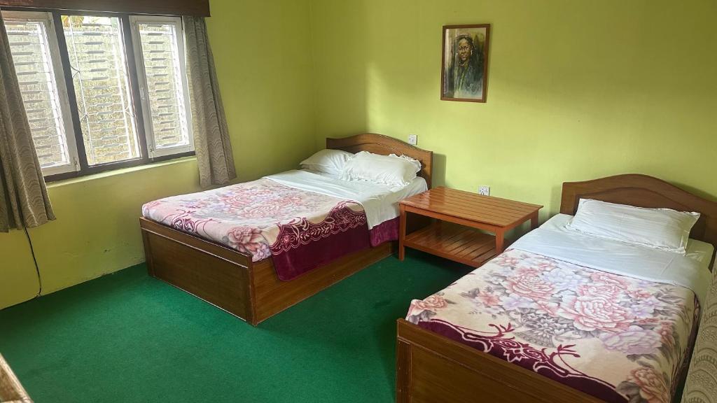 media/images/country-pages/nepal/kathmandu-and-nearby/standalone-accommodation/one-night-at-new-pokhara-lodge/new-pokhara-lodge-3/4194213-1-eng-GB/new-pokhara-lodge-3.jpg