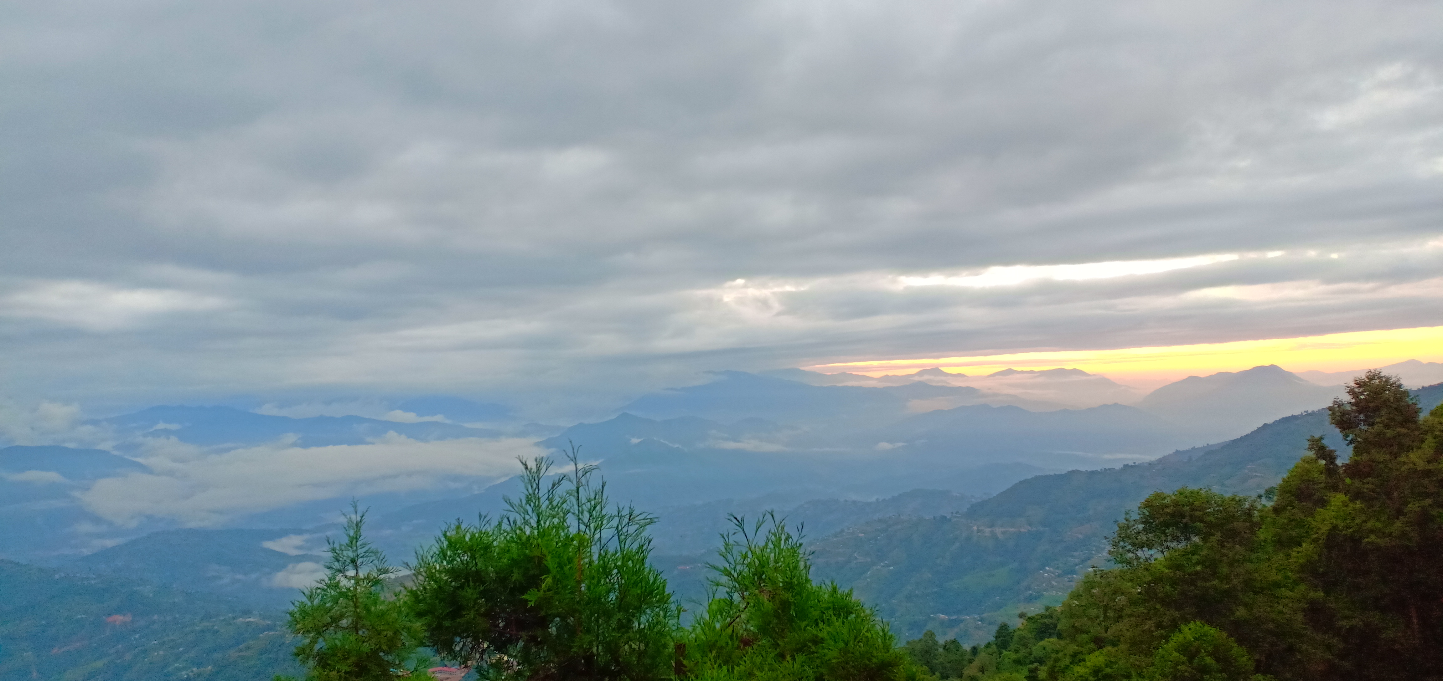 media/images/country-pages/nepal/kathmandu-and-nearby/trips/comfort-chisapani-and-namobuddha-trek/comfort-chisapani-and-namobuddha-trek-8/4004778-1-eng-GB/comfort-chisapani-and-namobuddha-trek-8.jpg
