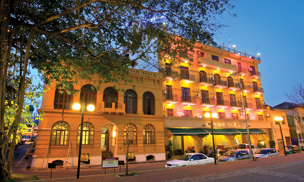 media/images/country-pages/sri-lanka/colombo-and-nearby/basecamps/comfort-basecamp-at-colombo-city-hotels/comfort-basecamp-at-colombo-city-hotels-1/3426637-1-eng-GB/comfort-basecamp-at-colombo-city-hotels-1.jpg
