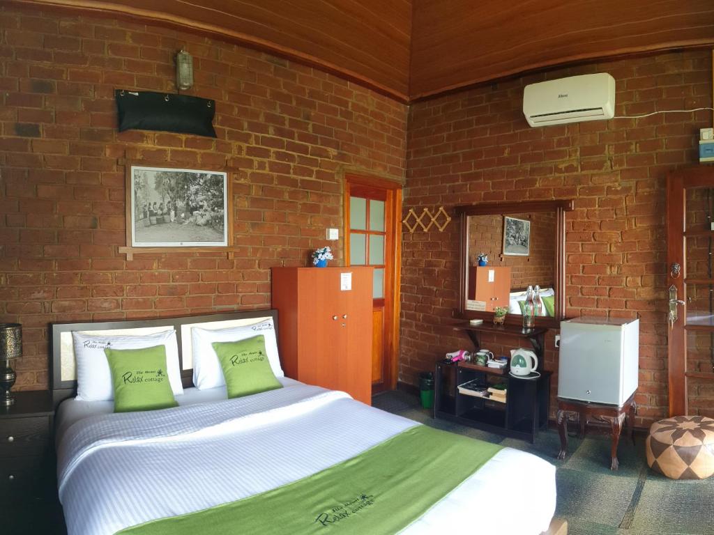 media/images/country-pages/sri-lanka/kandy-and-nearby/kandy-and-nearby-basecamps/comfort-basecamp-at-ella-mount-relax-cottages/comfort-basecamp-at-ella-mount-relax-cottages-3/4328474-1-eng-GB/comfort-basecamp-at-ella-mount-relax-cottages-3.jpg