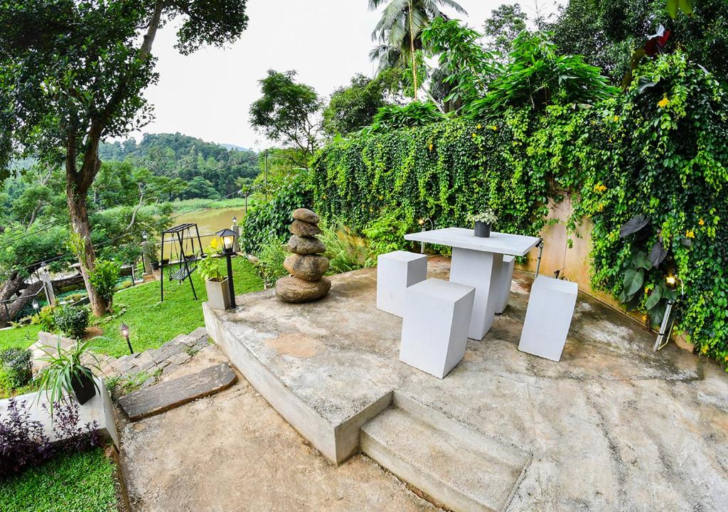 media/images/country-pages/sri-lanka/kandy-and-nearby/kandy-and-nearby-basecamps/thotupola-residence/thotupola-residence-5/2978407-1-eng-GB/thotupola-residence-5.jpg