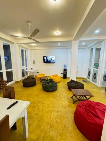 media/images/country-pages/sri-lanka/the-south/basecamps/backpacker-basecamp-at-downtown-hostel-mirissa/backpacker-basecamp-at-downtown-hostel-ella-7/3918381-1-eng-GB/backpacker-basecamp-at-downtown-hostel-ella-7.jpg