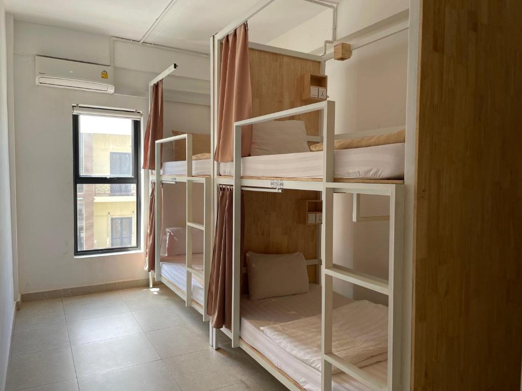 media/images/country-pages/thailand/bangkok-and-nearby/backpacker-bangkok-to-ho-chi-minh-connect-and-stay/onederz-6-bed/3424254-1-eng-GB/onederz-6-bed.jpg
