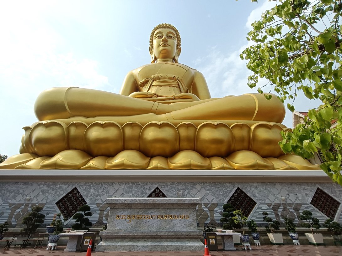 media/images/country-pages/thailand/bangkok-and-nearby/backpacker-best-of-bangkok/big-buddha-1/3673465-1-eng-GB/big-buddha-1.jpg