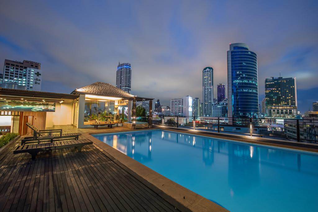 media/images/country-pages/thailand/bangkok-and-nearby/one-night-at-the-grand-sathorn-in-deluxe-room/the-grand-sathorn-swimming-pool/3900429-1-eng-GB/the-grand-sathorn-swimming-pool.jpg