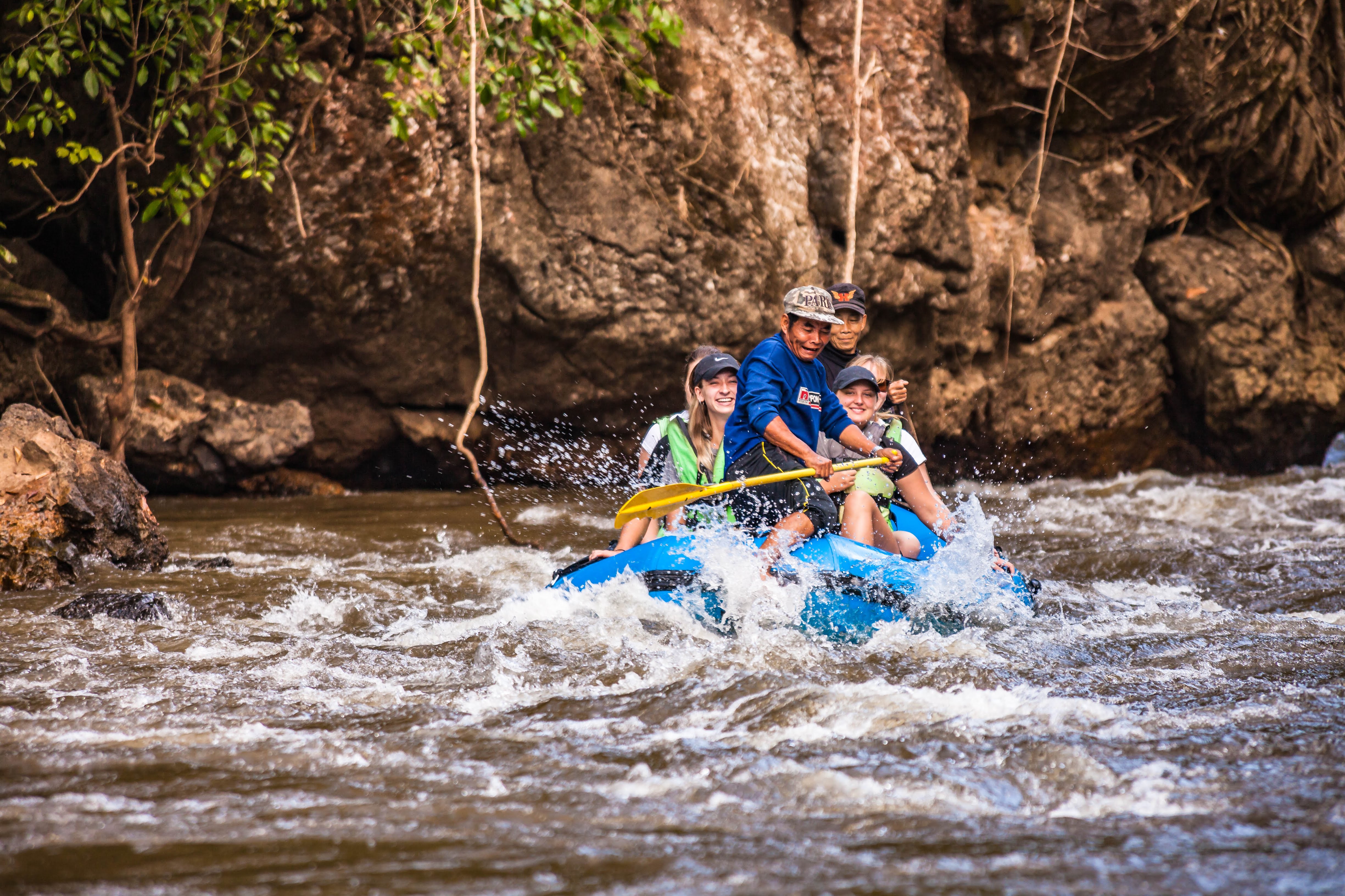 media/images/country-pages/thailand/bangkok-nearby/bangkok-nearby-journeys/umphang-trek-6-days/umphang-trek-6-days-12/2810048-1-eng-GB/umphang-trek-6-days-12.jpg