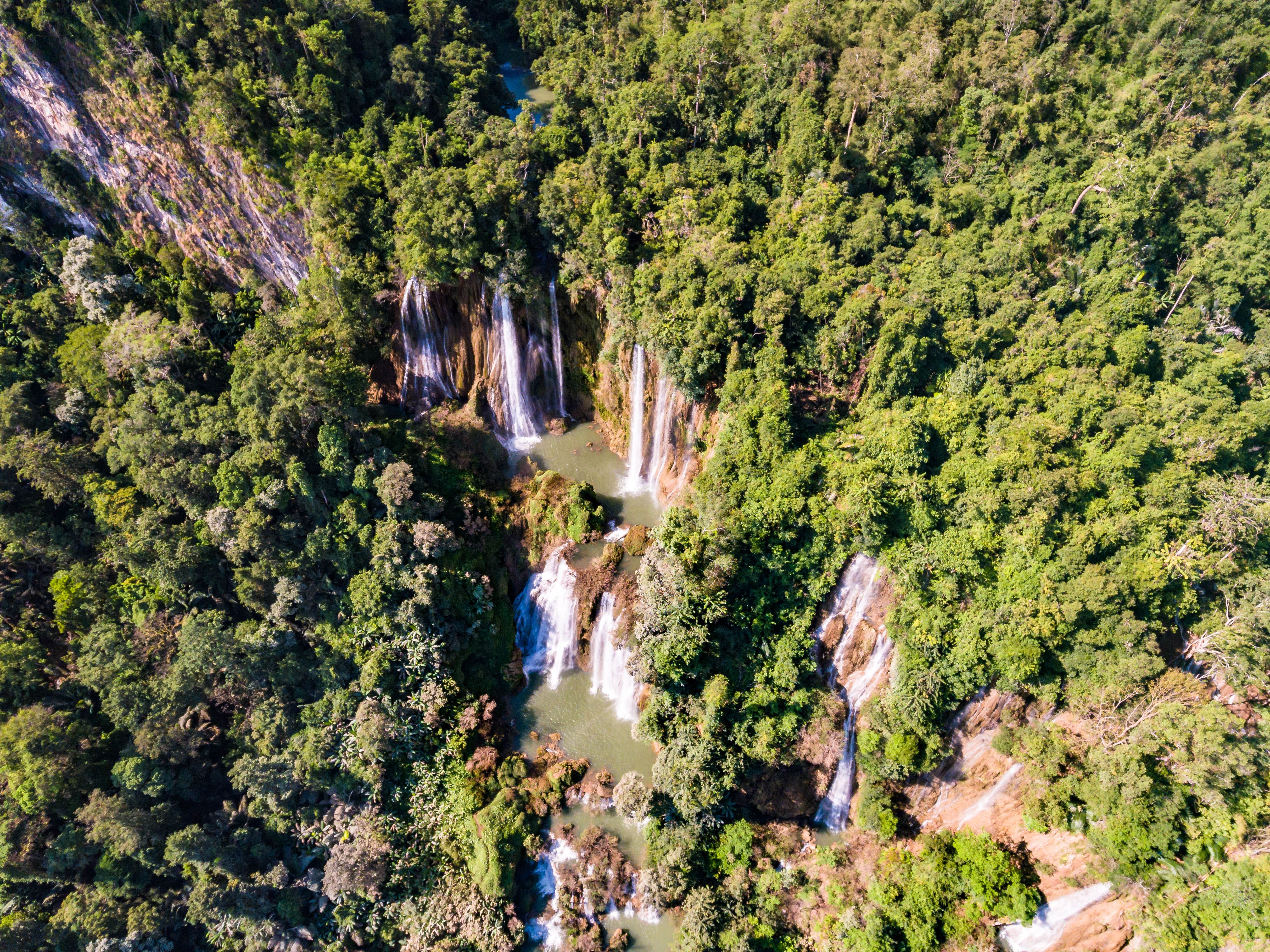 media/images/country-pages/thailand/bangkok-nearby/bangkok-nearby-journeys/umphang-trek-6-days/umphang-trek-6-days-17/2810042-1-eng-GB/umphang-trek-6-days-17.jpg