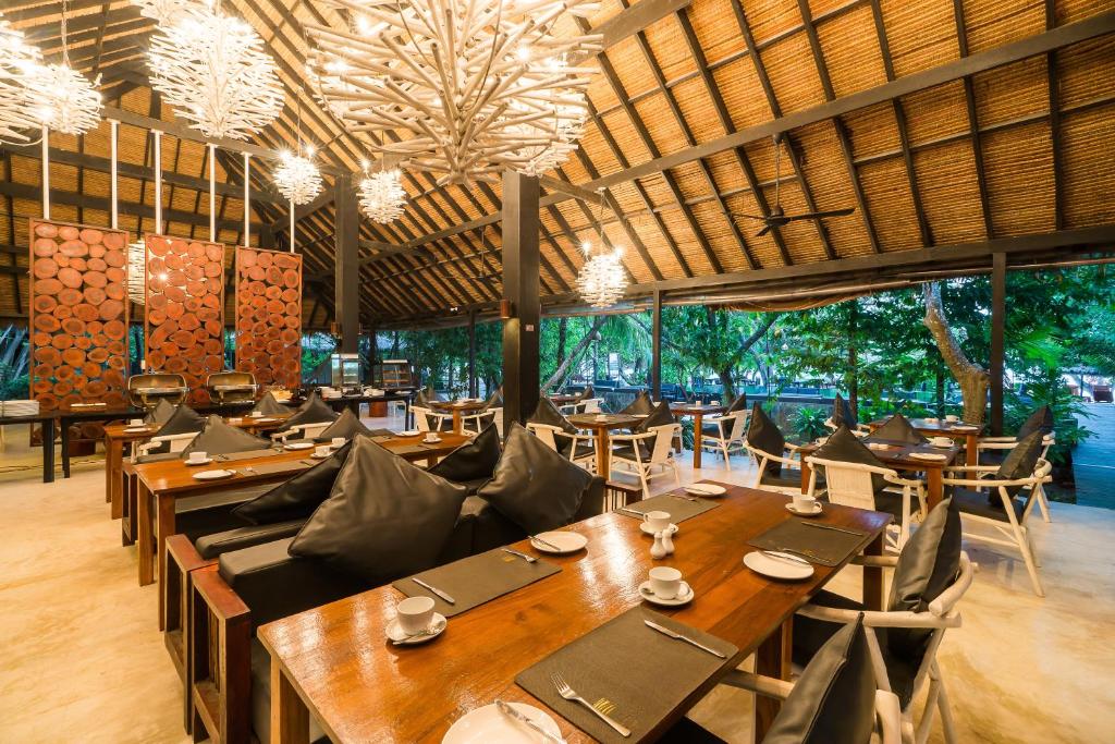 media/images/country-pages/thailand/the-andaman-coast/andaman-islands-connect-and-stay/the-sevenseas-resort-koh-kradan-3/4157291-1-eng-GB/the-sevenseas-resort-koh-kradan-3.jpg
