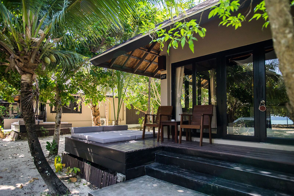 media/images/country-pages/thailand/the-andaman-coast/andaman-islands-connect-and-stay/the-sevenseas-resort-koh-kradan-deluxe-villa2/4157297-1-eng-GB/the-sevenseas-resort-koh-kradan-deluxe-villa2.jpg