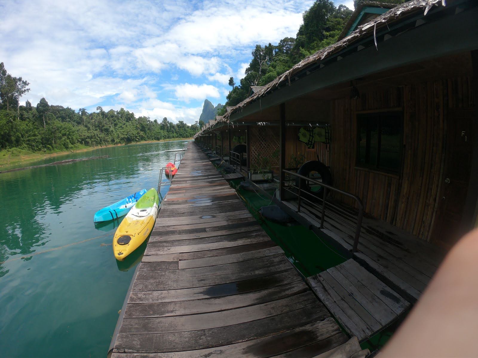 media/images/country-pages/thailand/the-andaman-coast/backpacker-krabi-to-koh-phangan-explorer/nang-prai-raft-house/3912477-1-eng-GB/nang-prai-raft-house.jpg