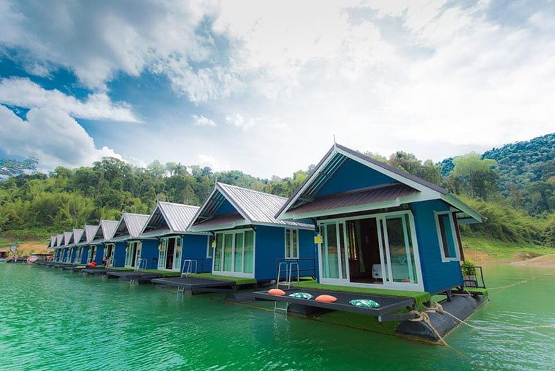 media/images/country-pages/thailand/the-andaman-coast/backpacker-phuket-to-koh-phangan-explorer/phutawan-raft-house/3912664-1-eng-GB/phutawan-raft-house.jpg
