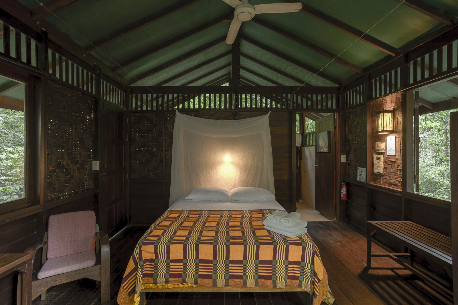 media/images/country-pages/thailand/the-andaman-coast/backpacker-plus-phuket-to-koh-phangan-explorer/double-treehouse-our-jungle-house/3861769-1-eng-GB/double-treehouse-our-jungle-house.jpg