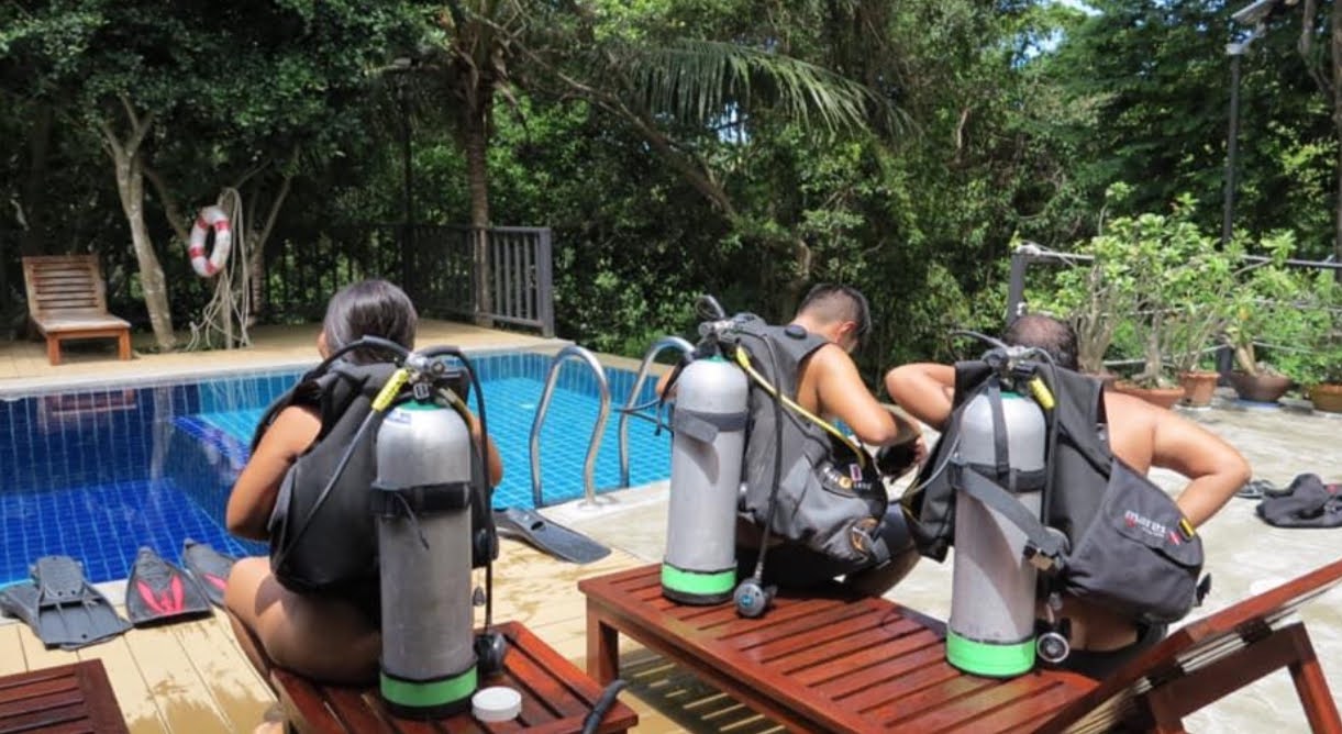 media/images/country-pages/thailand/the-andaman-coast/koh-tao-padi-open-water-course-by-the-dearly/koh-tao-padi-open-water-course-by-the-dearly-5/4155371-1-eng-GB/koh-tao-padi-open-water-course-by-the-dearly-5.jpg