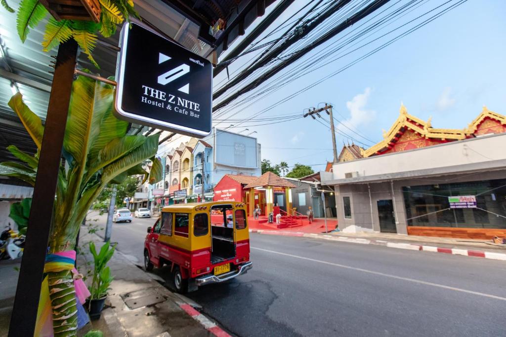 media/images/country-pages/thailand/the-andaman-coast/the-andaman-coast-basecamps/backpacker-basecamp-at-the-z-nite/213701635/2931759-1-eng-GB/213701635.jpg