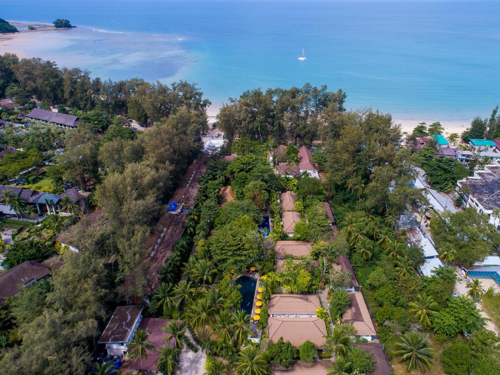media/images/country-pages/thailand/the-andaman-coast/the-andaman-coast-basecamps/comfort-basecamp-at-nai-yang-beach-resort/9be61487cdc02db96db8e6bbcceed036/2813795-1-eng-GB/9be61487cdc02db96db8e6bbcceed036.jpg