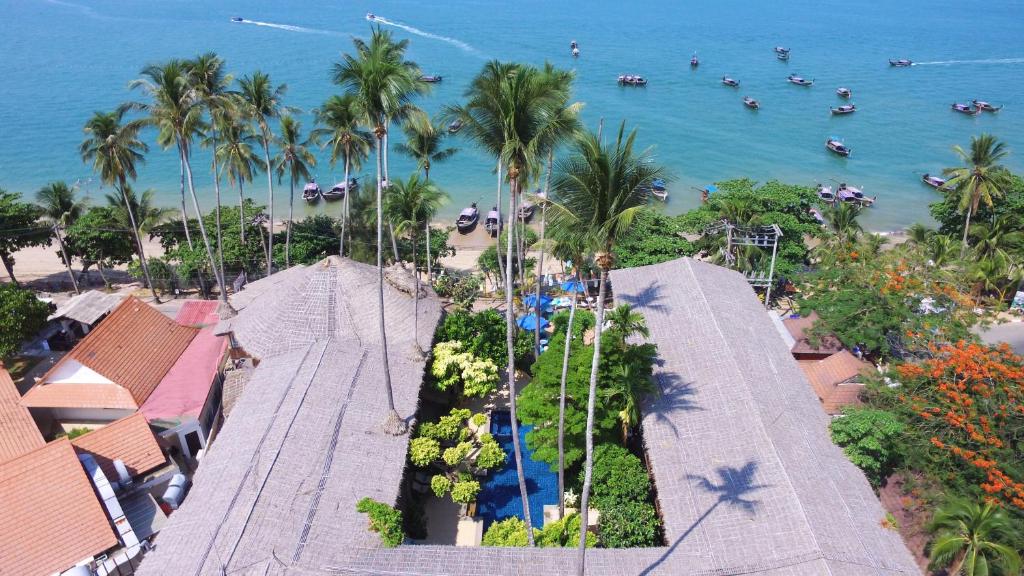 media/images/country-pages/thailand/the-andaman-coast/the-andaman-coast-basecamps/comfort-basecamp-at-phra-nang-inn/66589974/2938941-1-eng-GB/66589974.jpg