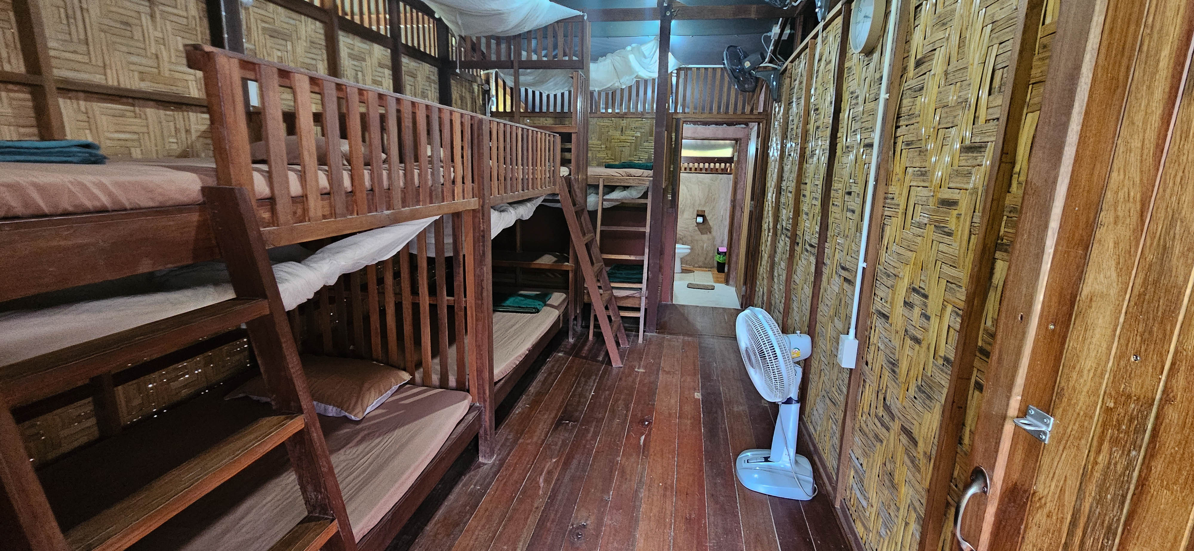 media/images/country-pages/thailand/the-gulf-coast/backpacker-koh-phangan-to-phuket-explorer/our-jungle-life-camp/3910832-1-eng-GB/our-jungle-life-camp.jpg