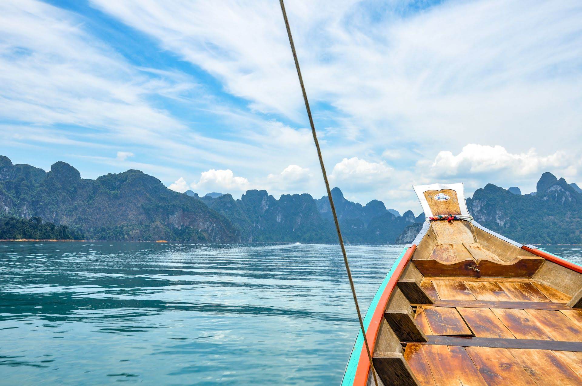 media/images/country-pages/thailand/the-gulf-coast/comfort-khao-sok-adenture-explorer/lake-adventure/3859279-1-eng-GB/lake-adventure.jpg