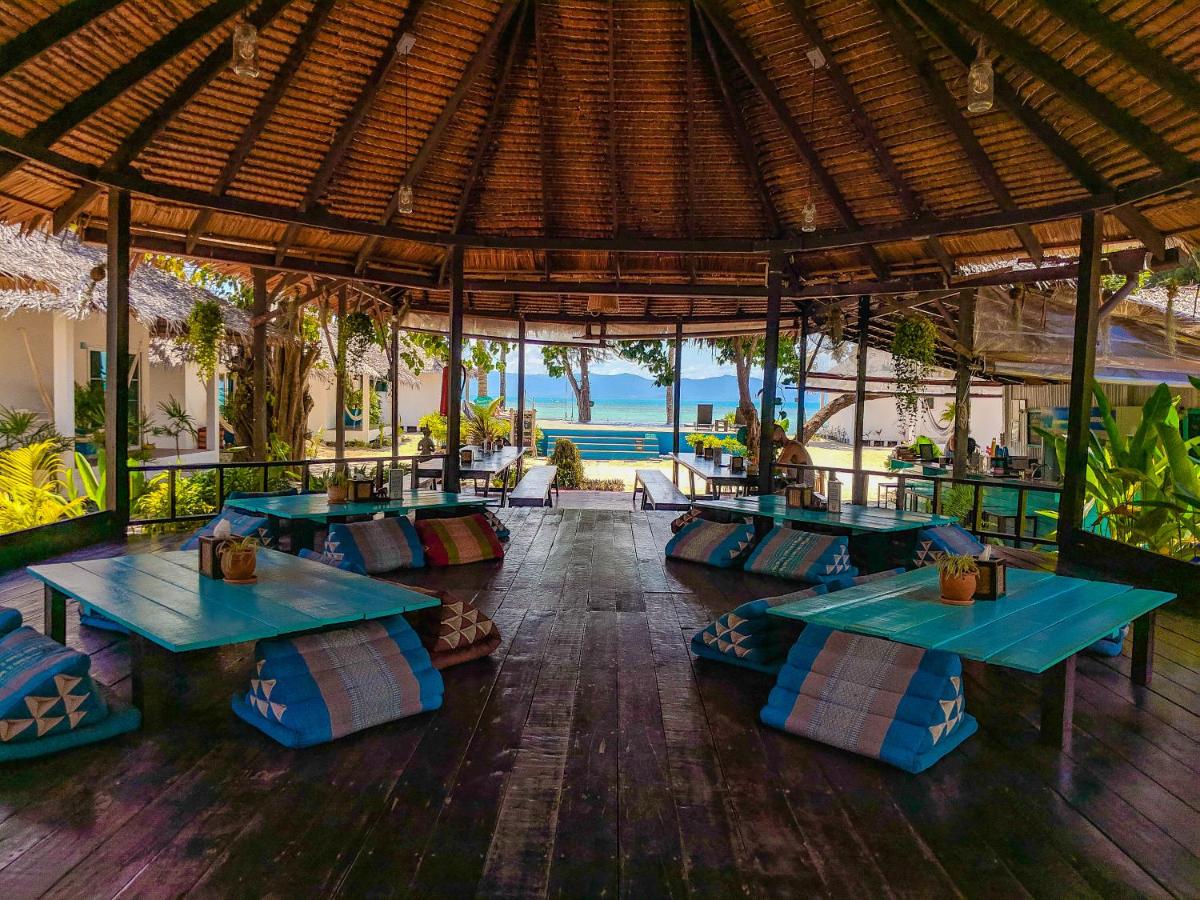 media/images/country-pages/thailand/the-gulf-coast/the-gulf-coast-trips/backpacker-full-moon-party-5-days/backpacker-full-moon-party-2/2887780-1-eng-GB/backpacker-full-moon-party-2.jpg