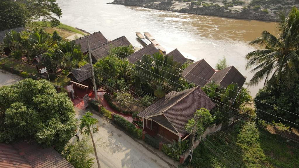 media/images/country-pages/thailand/the-north/comfort-chiang-mai-to-luang-prabang-connect-stay/maekong-riverside-lodge-6/4153912-1-eng-GB/maekong-riverside-lodge-6.jpg