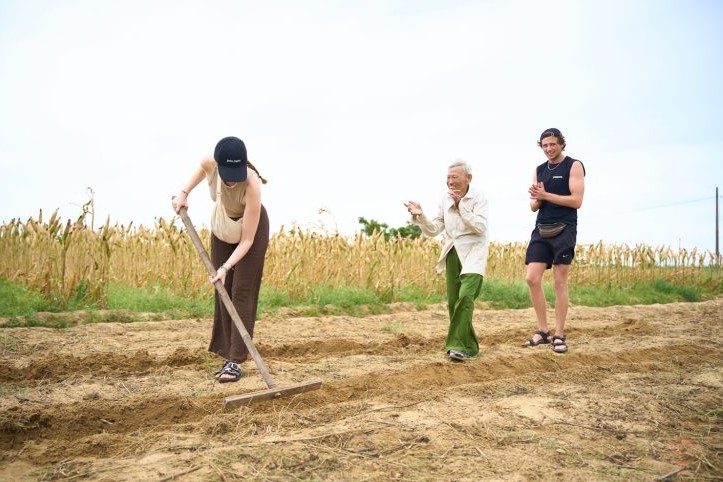 media/images/country-pages/vietnam/destination-tiles/the-central-coast/hoi-an-cooking-and-culture-experience/farming/4339786-1-eng-GB/farming.jpg