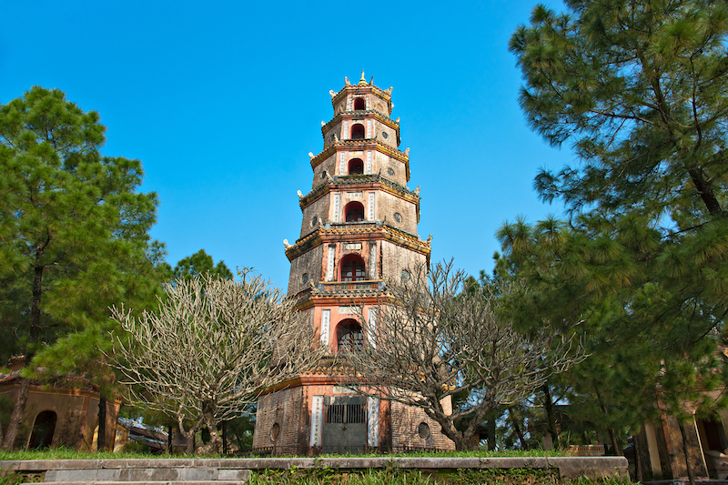 media/images/country-pages/vietnam/destination-tiles/the-northern-coast/backpacker-ha-long-to-ninh-binh-to-hue-adventure/thien-m/4323306-1-eng-GB/thien-m.jpg
