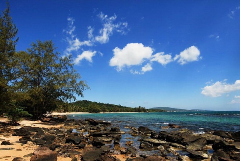 media/images/country-pages/vietnam/destination-tiles/the-southern-coast/sightseeing-to-the-north-of-phu-quoc/snpq7/4133832-1-eng-GB/snpq7.jpg
